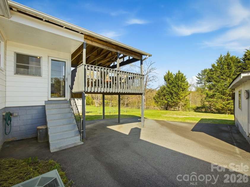 3560 Hartland Road, Morganton, NC 28655.  MLS# CAR4361089, YatesRealty ID 7753. 