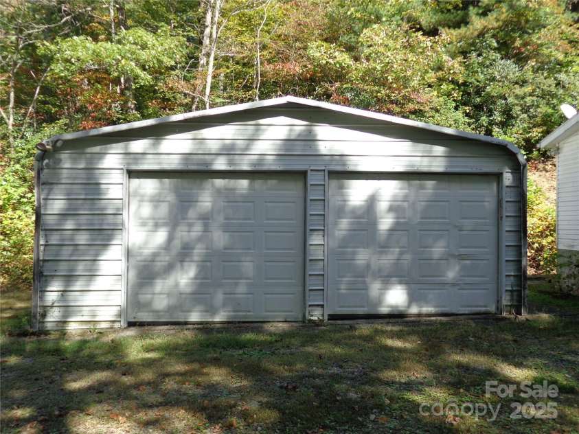 89 Blue Mountain Road, Fairview, NC 28730.  MLS# CAR4309479, YatesRealty ID 7755. 