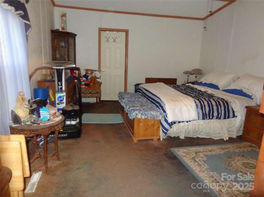 89 Blue Mountain Road, Fairview, NC 28730.  MLS# CAR4309479, YatesRealty ID 7755. 