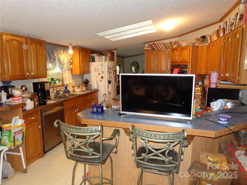 89 Blue Mountain Road, Fairview, NC 28730.  MLS# CAR4309479, YatesRealty ID 7755. 