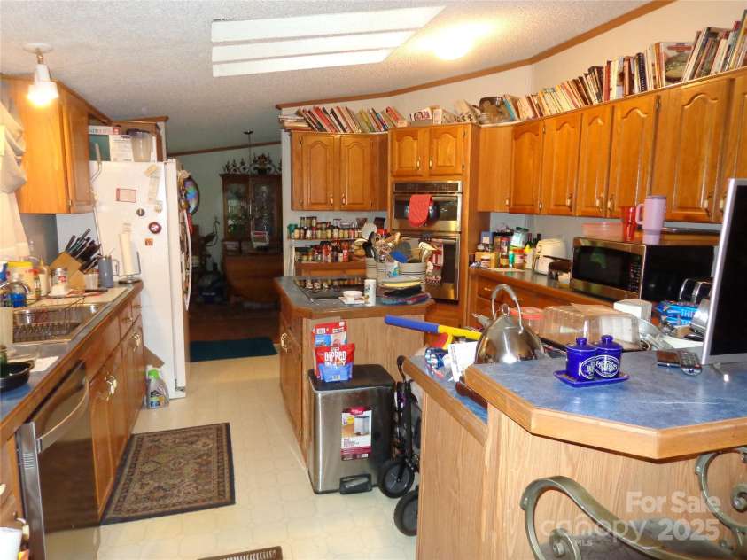 89 Blue Mountain Road, Fairview, NC 28730.  MLS# CAR4309479, YatesRealty ID 7755. 