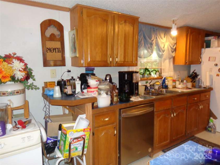 89 Blue Mountain Road, Fairview, NC 28730.  MLS# CAR4309479, YatesRealty ID 7755. 
