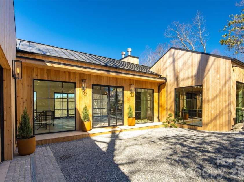 1882 Connestee Trail, Brevard, NC 28712.  MLS# CAR4353280, YatesRealty ID 7756. 
