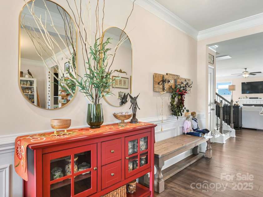 51 Thornberry Road, Hendersonville, NC 28792.  MLS# CAR4237686, YatesRealty ID 7757. 