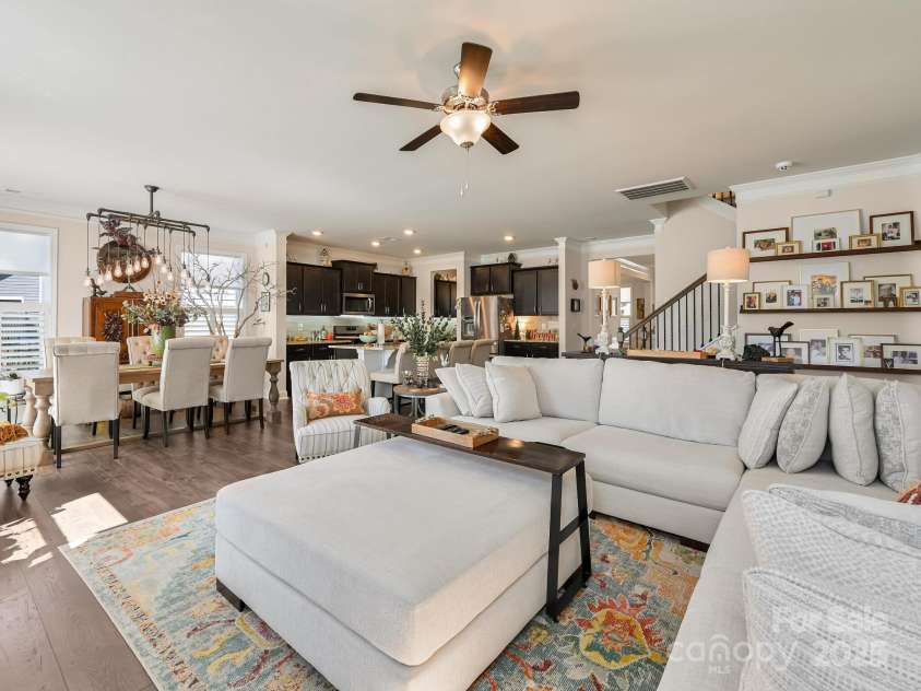 51 Thornberry Road, Hendersonville, NC 28792.  MLS# CAR4237686, YatesRealty ID 7757. 