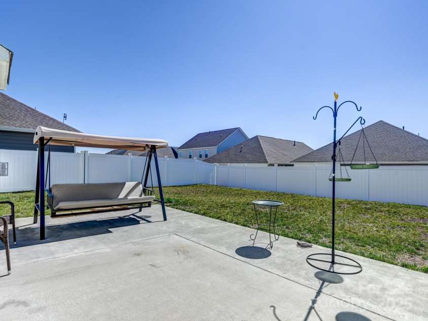 51 Thornberry Road, Hendersonville, NC 28792.  MLS# CAR4237686, YatesRealty ID 7757. 