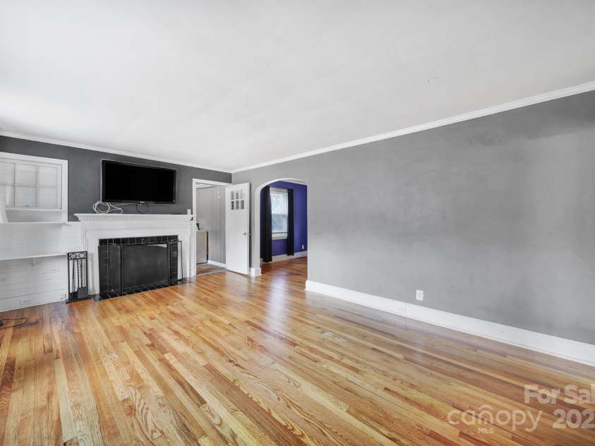 109 Allison Street, Fort Mill, SC 29715.  MLS# CAR4327630, YatesRealty ID 7759. 