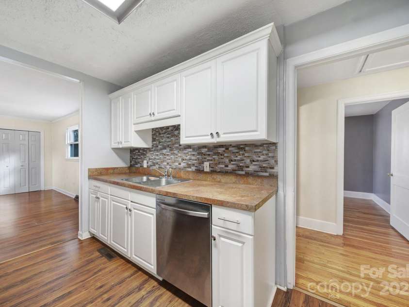109 Allison Street, Fort Mill, SC 29715.  MLS# CAR4327630, YatesRealty ID 7759. 