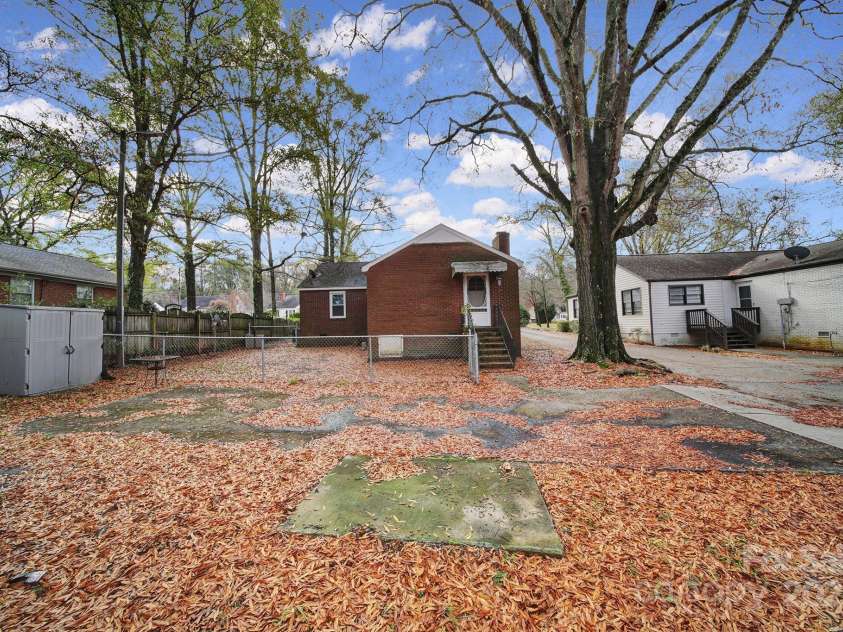 109 Allison Street, Fort Mill, SC 29715.  MLS# CAR4327630, YatesRealty ID 7759. 