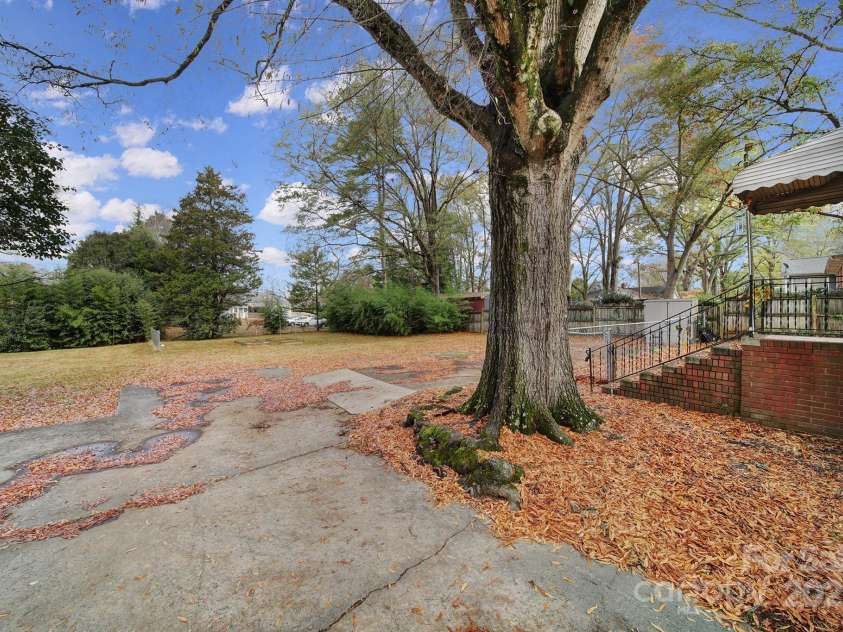109 Allison Street, Fort Mill, SC 29715.  MLS# CAR4327630, YatesRealty ID 7759. 