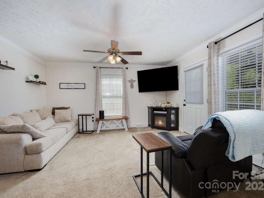 120 Cardinal Drive, New London, NC 28127.  MLS# CAR4249871, YatesRealty ID 7761. 