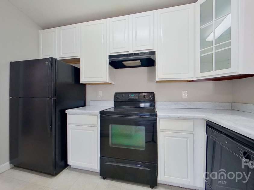 10526 Hill Point Court, Charlotte, NC 28262.  MLS# CAR4246661, YatesRealty ID 7763. Kitchen and laundry room
