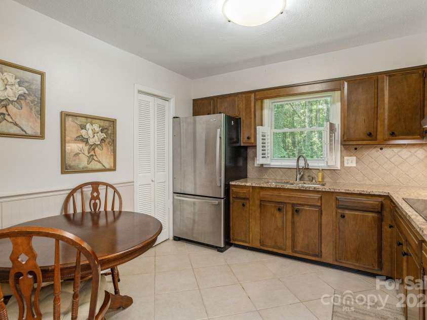 102 Boyd Drive, Flat Rock, NC 28731.  MLS# CAR4280790, YatesRealty ID 7764. 