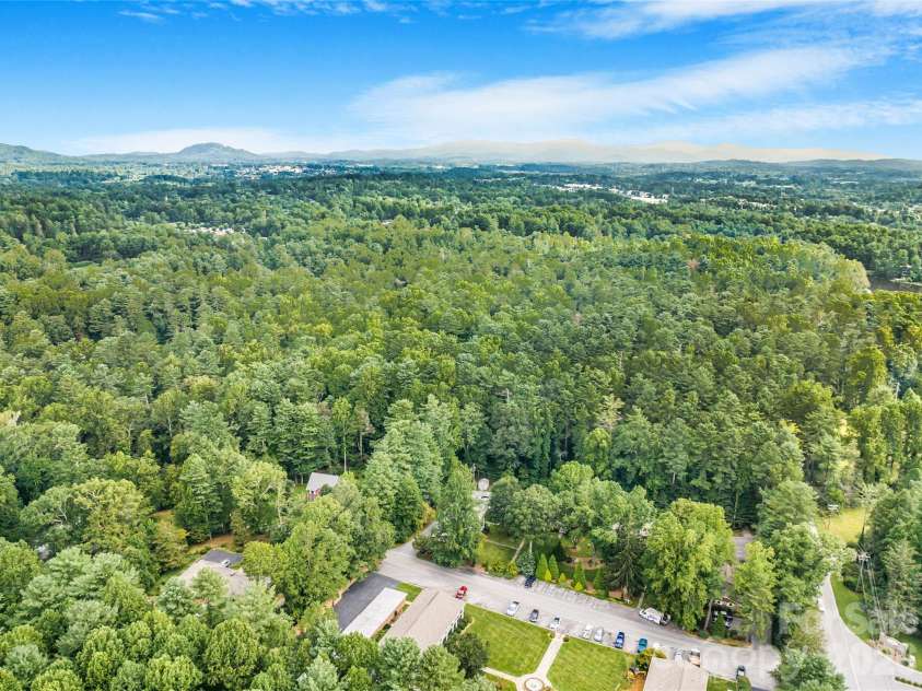 102 Boyd Drive, Flat Rock, NC 28731.  MLS# CAR4291135, YatesRealty ID 7764. 