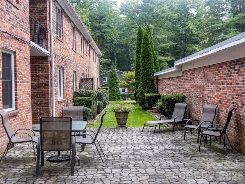 102 Boyd Drive, Flat Rock, NC 28731.  MLS# CAR4291135, YatesRealty ID 7764. Common Area