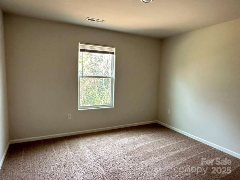 1345 Nia Road, Charlotte, NC 28215.  MLS# CAR4250733, YatesRealty ID 7765. 