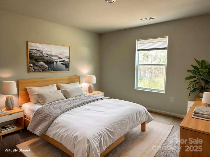 1345 Nia Road, Charlotte, NC 28215.  MLS# CAR4250733, YatesRealty ID 7765. 