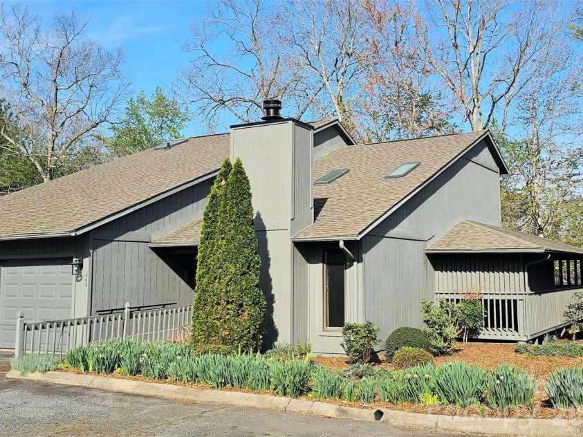 703 Independence Trail, Morganton, NC 28655.  MLS# CAR4342377, YatesRealty ID 7765. 