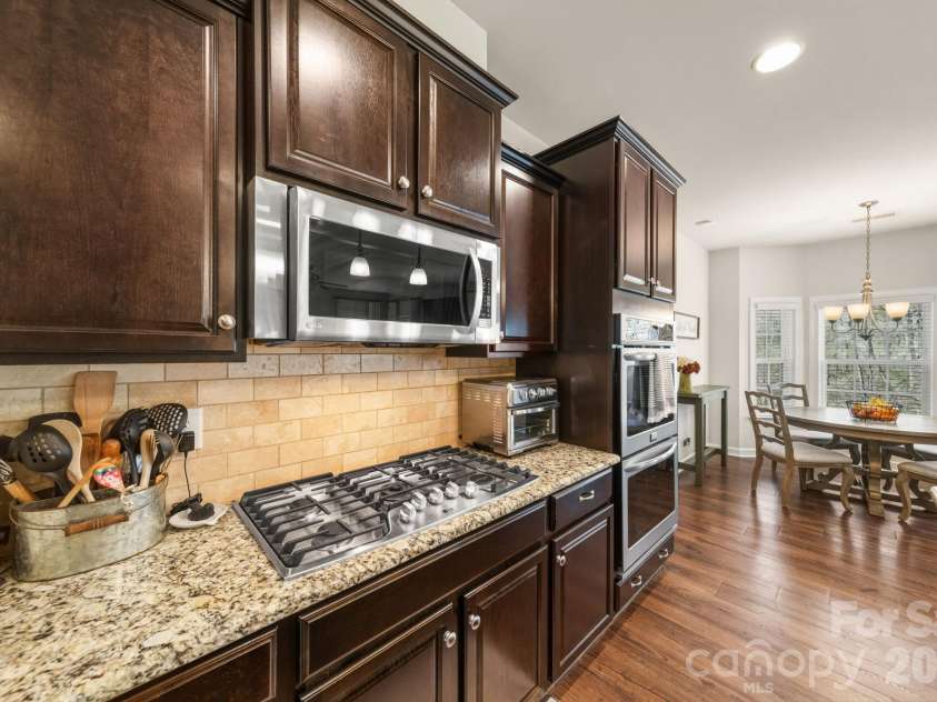 4720 Pearmain Drive, Waxhaw, NC 28173.  MLS# CAR4361317, YatesRealty ID 7766. 