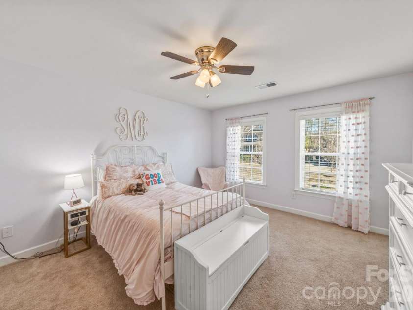 4720 Pearmain Drive, Waxhaw, NC 28173.  MLS# CAR4361317, YatesRealty ID 7766. 