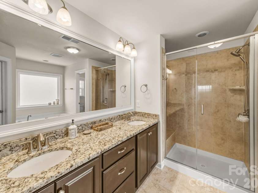 4720 Pearmain Drive, Waxhaw, NC 28173.  MLS# CAR4361317, YatesRealty ID 7766. 