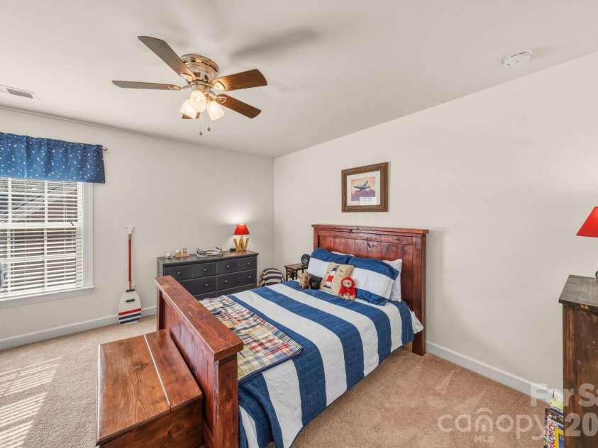 4720 Pearmain Drive, Waxhaw, NC 28173.  MLS# CAR4361317, YatesRealty ID 7766. 