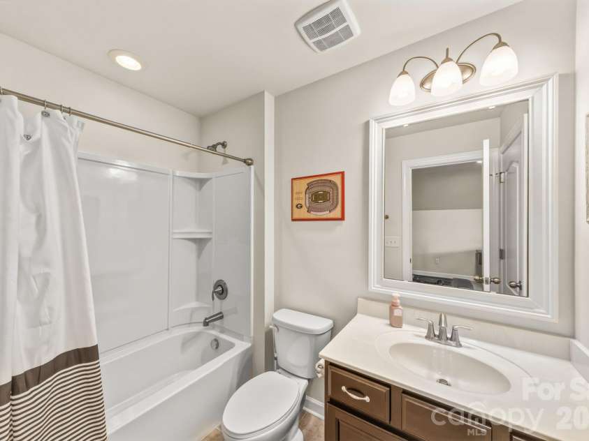 4720 Pearmain Drive, Waxhaw, NC 28173.  MLS# CAR4361317, YatesRealty ID 7766. 