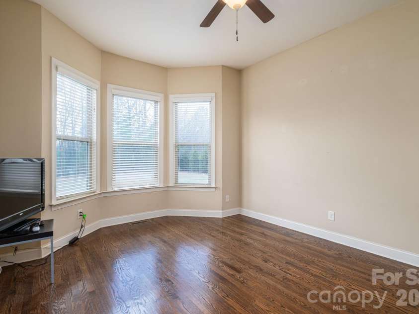 6352 Willow Farm Drive, Denver, NC 28037.  MLS# CAR4354971, YatesRealty ID 7770. 