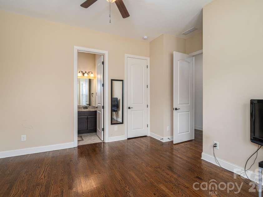 6352 Willow Farm Drive, Denver, NC 28037.  MLS# CAR4354971, YatesRealty ID 7770. 