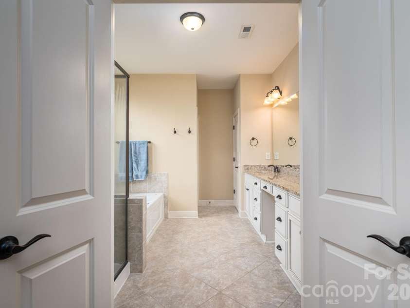 6352 Willow Farm Drive, Denver, NC 28037.  MLS# CAR4354971, YatesRealty ID 7770. 
