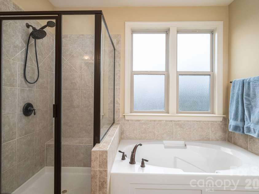 6352 Willow Farm Drive, Denver, NC 28037.  MLS# CAR4354971, YatesRealty ID 7770. 