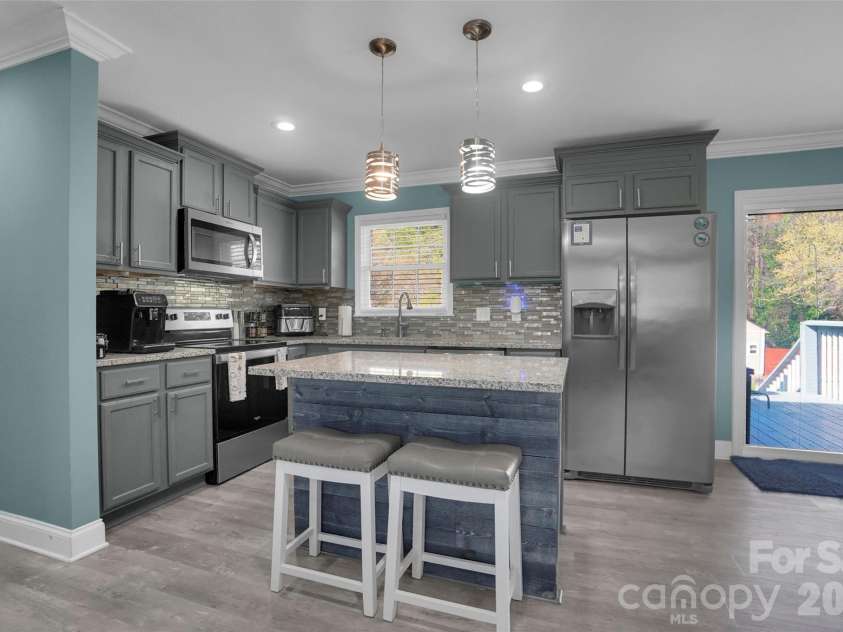 280 Pinevale Drive, Salisbury, NC 28144.  MLS# CAR4360849, YatesRealty ID 7771. 