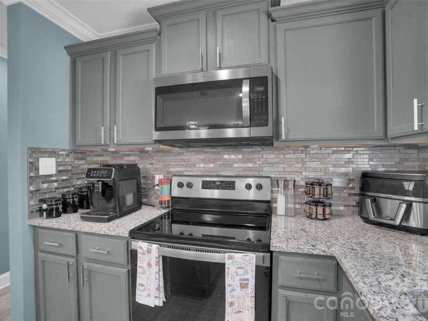 280 Pinevale Drive, Salisbury, NC 28144.  MLS# CAR4360849, YatesRealty ID 7771. 