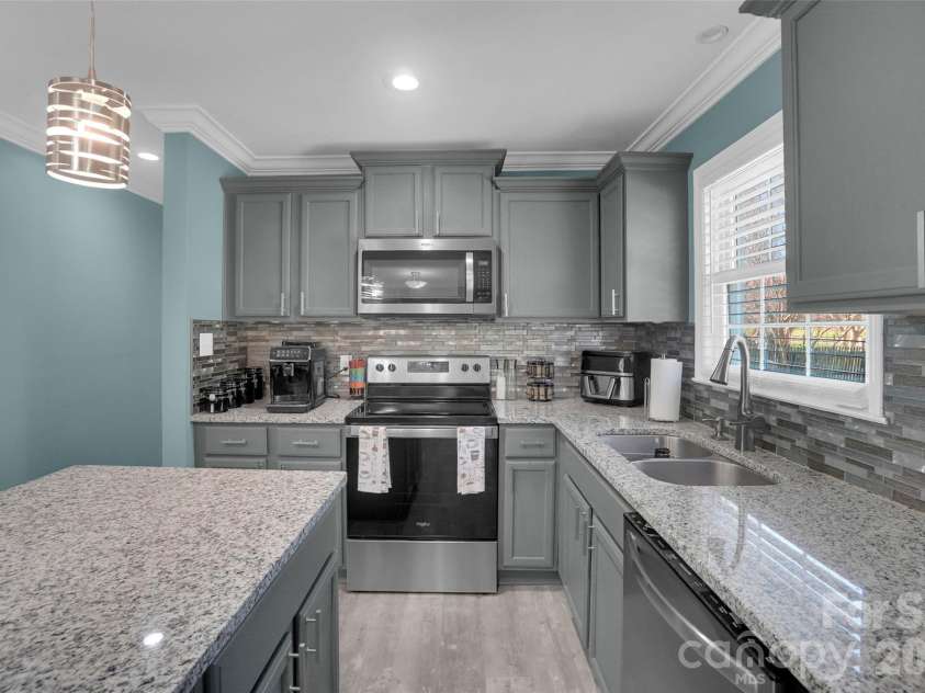 280 Pinevale Drive, Salisbury, NC 28144.  MLS# CAR4360849, YatesRealty ID 7771. 