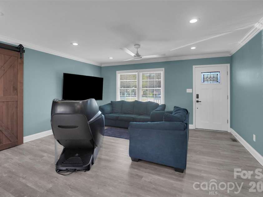 280 Pinevale Drive, Salisbury, NC 28144.  MLS# CAR4360849, YatesRealty ID 7771. 
