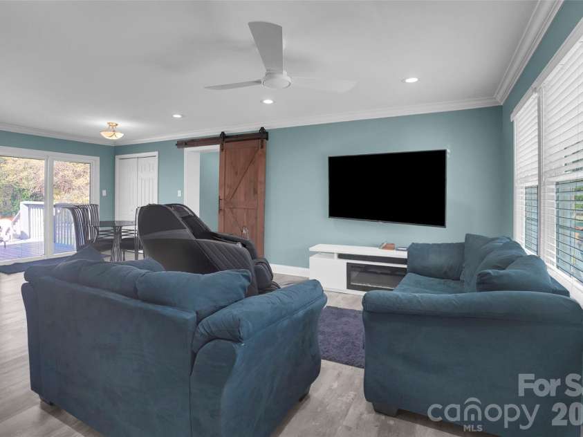 280 Pinevale Drive, Salisbury, NC 28144.  MLS# CAR4360849, YatesRealty ID 7771. 