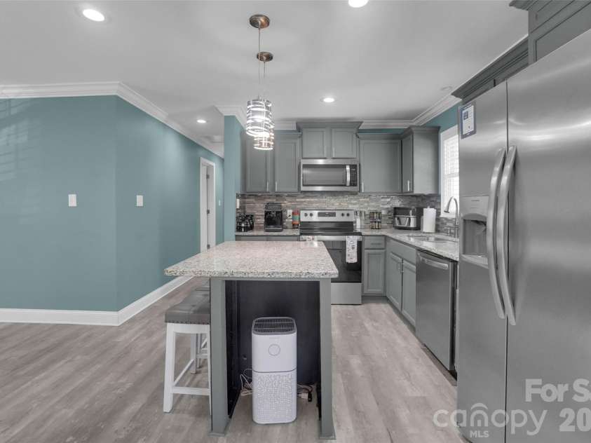280 Pinevale Drive, Salisbury, NC 28144.  MLS# CAR4360849, YatesRealty ID 7771. 