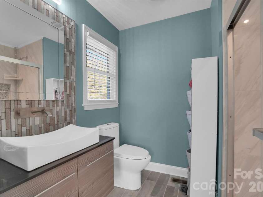 280 Pinevale Drive, Salisbury, NC 28144.  MLS# CAR4360849, YatesRealty ID 7771. 