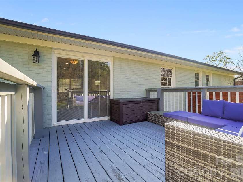 280 Pinevale Drive, Salisbury, NC 28144.  MLS# CAR4360849, YatesRealty ID 7771. 