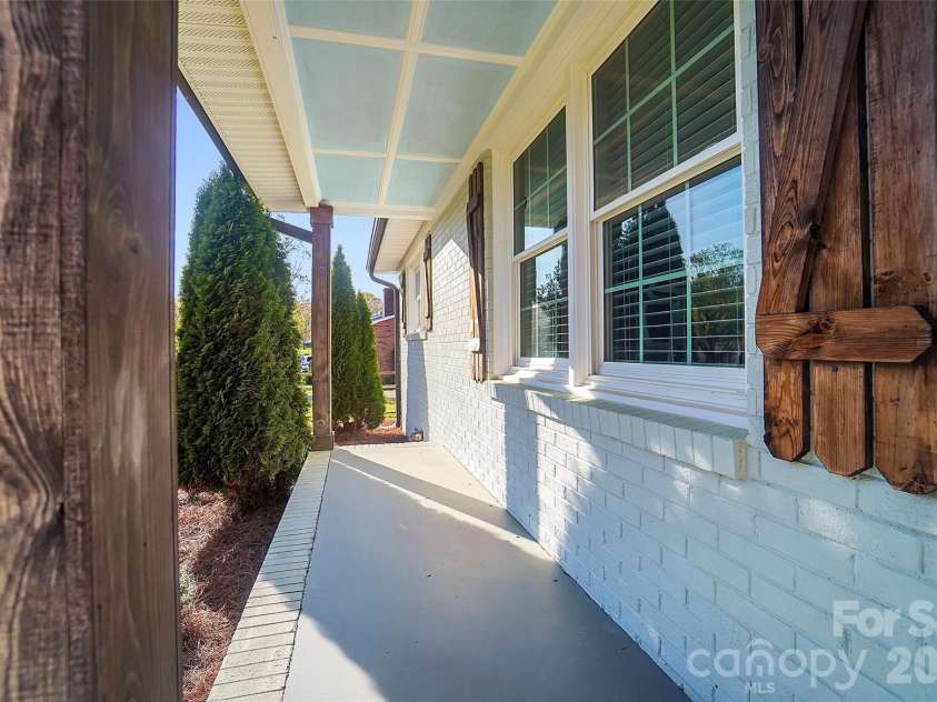 280 Pinevale Drive, Salisbury, NC 28144.  MLS# CAR4360849, YatesRealty ID 7771. 