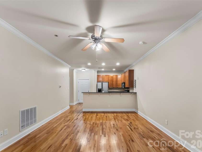 175 Lexington Avenue, Asheville, NC 28801.  MLS# CAR4389814, YatesRealty ID 7772. 