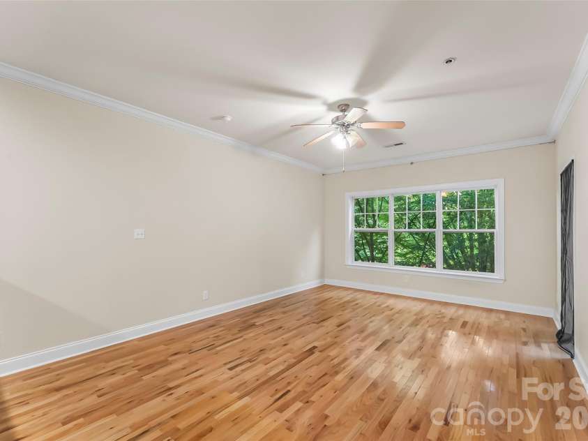 175 Lexington Avenue, Asheville, NC 28801.  MLS# CAR4389814, YatesRealty ID 7772. 