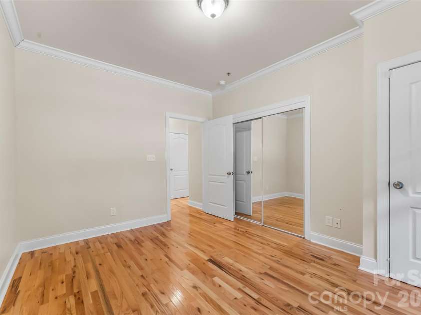 175 Lexington Avenue, Asheville, NC 28801.  MLS# CAR4389814, YatesRealty ID 7772. 