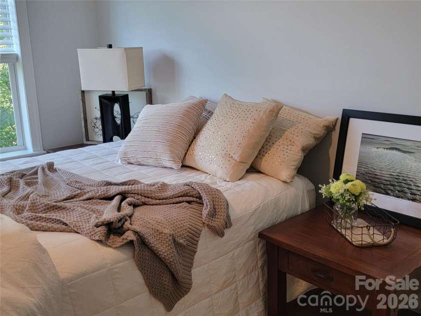 175 Lexington Avenue, Asheville, NC 28801.  MLS# CAR4402670, YatesRealty ID 7772. 