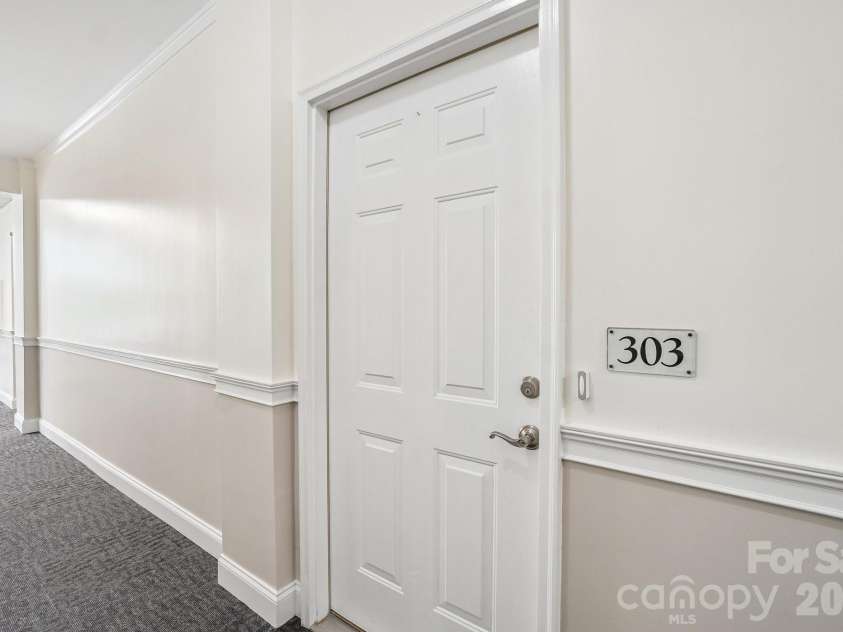 175 Lexington Avenue, Asheville, NC 28801.  MLS# CAR4402670, YatesRealty ID 7772. 