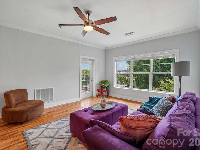 175 Lexington Avenue, Asheville, NC 28801.  MLS# CAR4402670, YatesRealty ID 7772. Fresh interior paint throughout