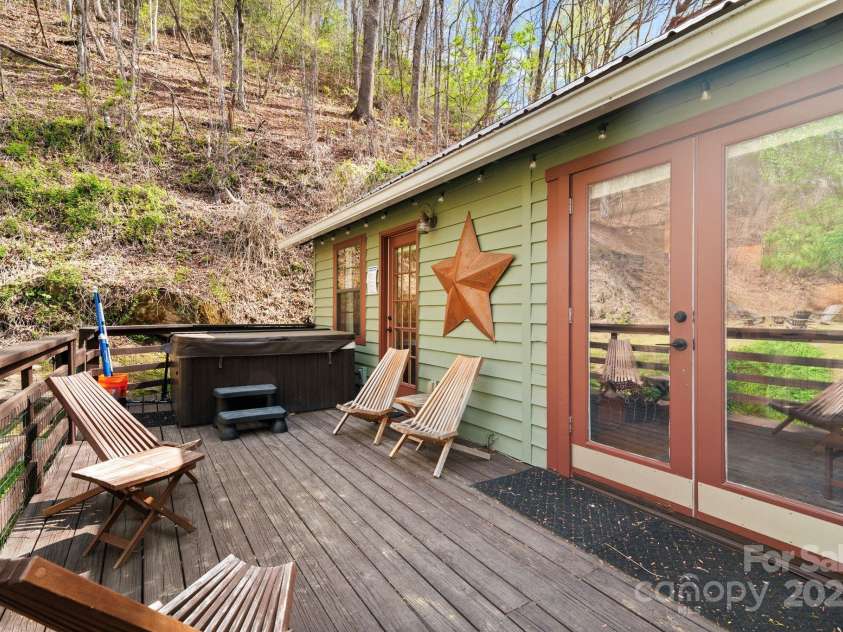 85 Dills Road, Bryson City, NC 28713.  MLS# CAR4244173, YatesRealty ID 7772. 