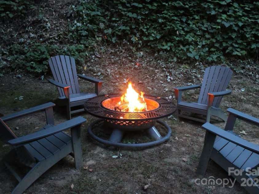 85 Dills Road, Bryson City, NC 28713.  MLS# CAR4244173, YatesRealty ID 7772. 