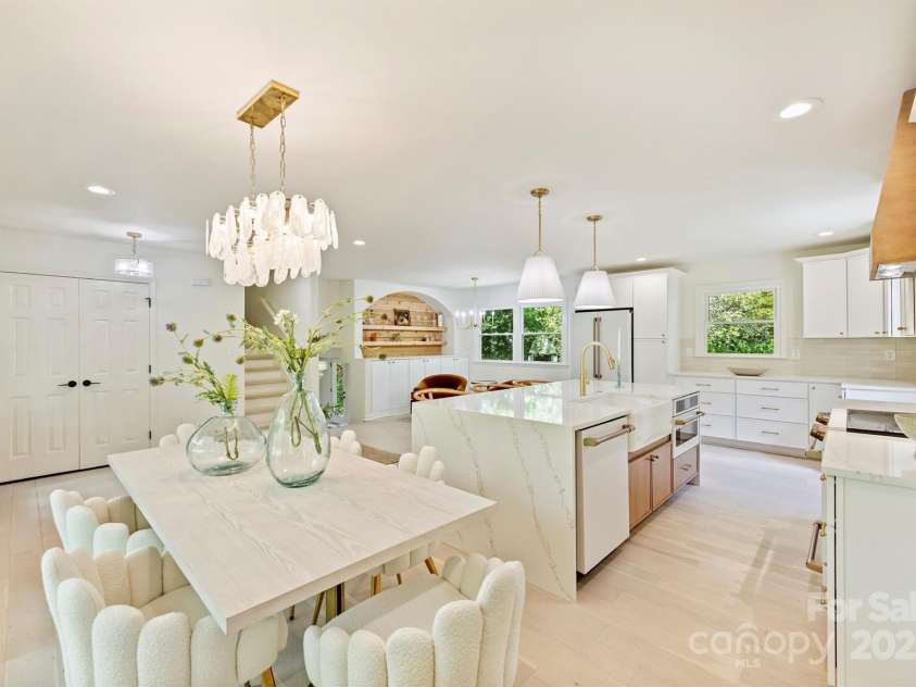 7506 Kilcullen Drive, Charlotte, NC 28270.  MLS# CAR4250363, YatesRealty ID 7773. 