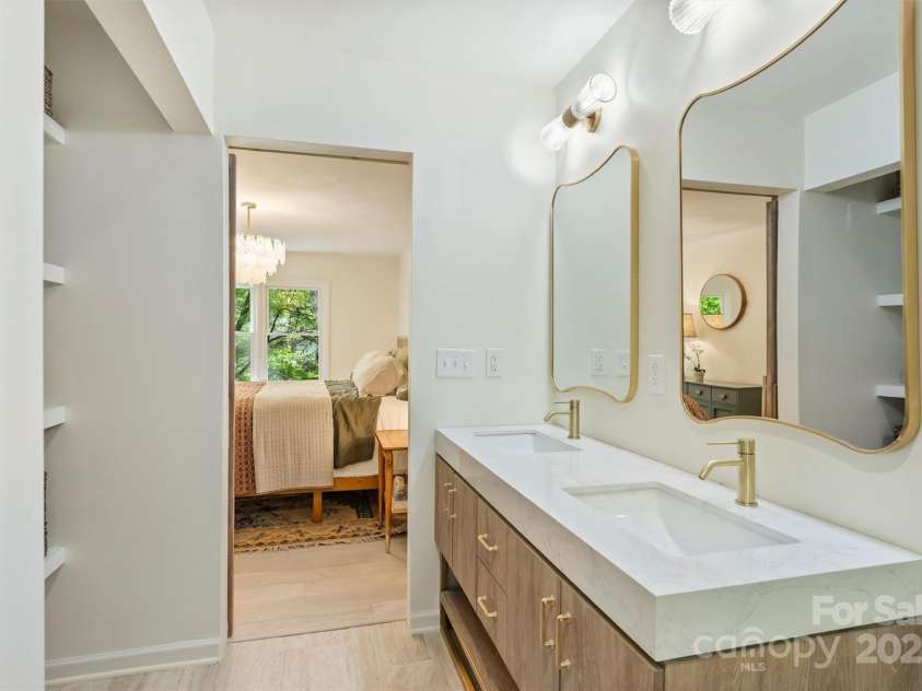 7506 Kilcullen Drive, Charlotte, NC 28270.  MLS# CAR4250363, YatesRealty ID 7773. 